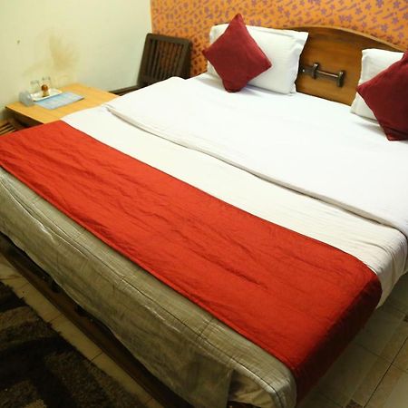 Hotel Diamond Palace Chandīgarh Esterno foto