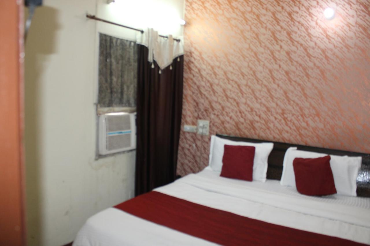 Hotel Diamond Palace Chandīgarh Esterno foto