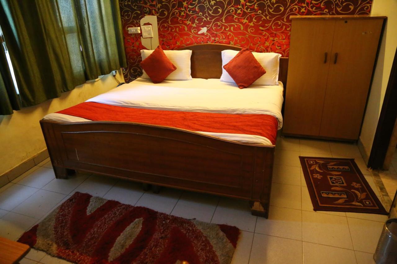 Hotel Diamond Palace Chandīgarh Esterno foto