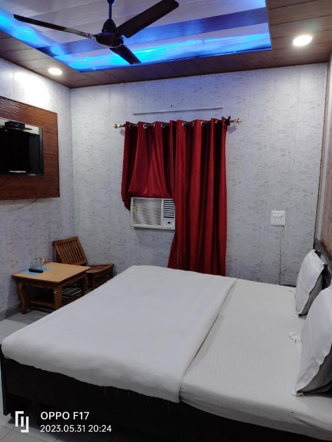 Hotel Diamond Palace Chandīgarh Esterno foto