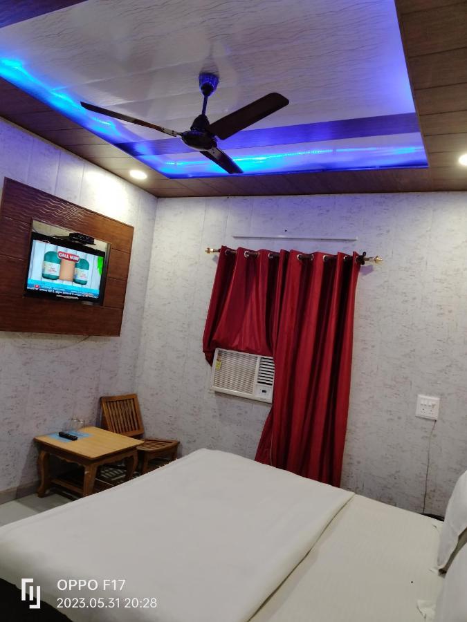 Hotel Diamond Palace Chandīgarh Esterno foto